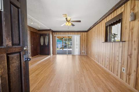 104 SW Cedar Avenue, Fort Walton Beach FL - photo 9 of 110