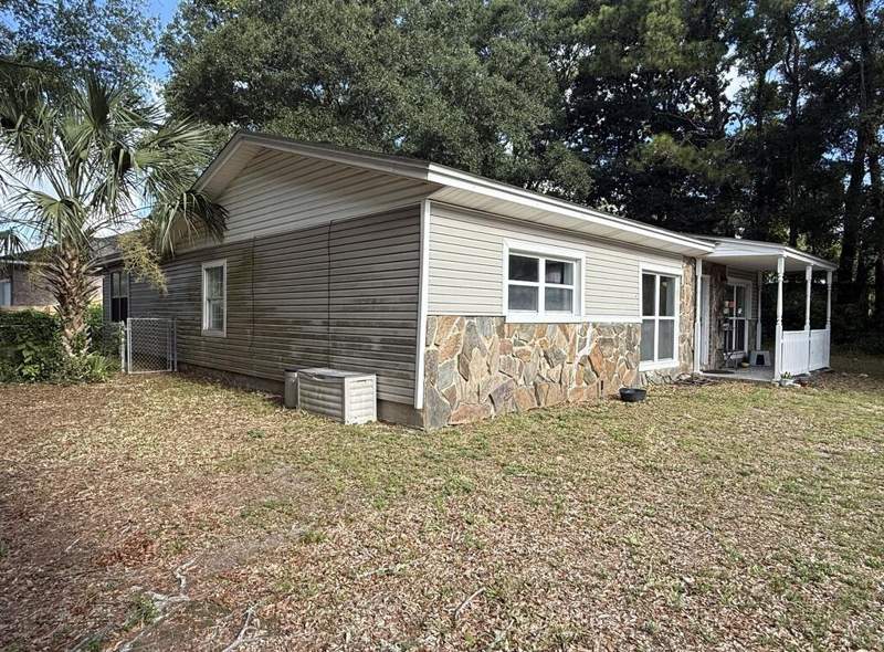3 bedroom Detached Single Family at 714 Mary Avenue, Racetrack Road, Fort Walton Beach — photo 3