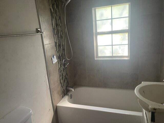 2 bedroom Detached Single Family at 640 Industrial Drive, Crestview, Crestview — photo 3