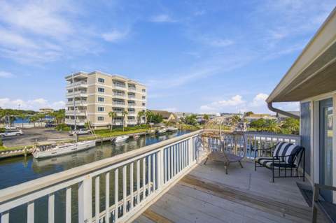 445 Gulf Shore Drive #14, Destin FL - photo 12 of 96