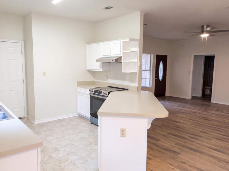 3 bedroom Detached Single Family at 1893 Turnberry Court, Turnberry Court, Fort Walton Beach — photo 2