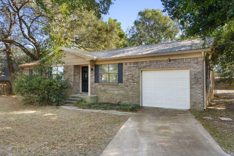 2 bedroom Detached Single Family at 1710 26th Street, Rosemont S/D, Niceville — photo 3