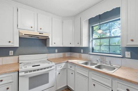 1710 26th Street, Niceville FL - photo 12 of 40