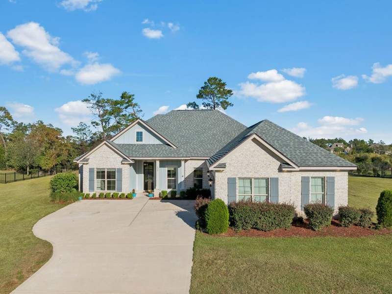 4 bedroom Detached Single Family at 559 Coastal Breeze Drive, Windswept Estates, Freeport — photo 5