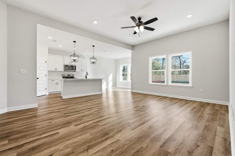 3 bedroom Detached Single Family at 2821 Blackbird Court, Barton'S Bend, Crestview — photo 5