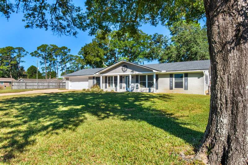 4 bedroom Detached Single Family at 301 17th Street, Niceville Pines, Niceville — photo 5