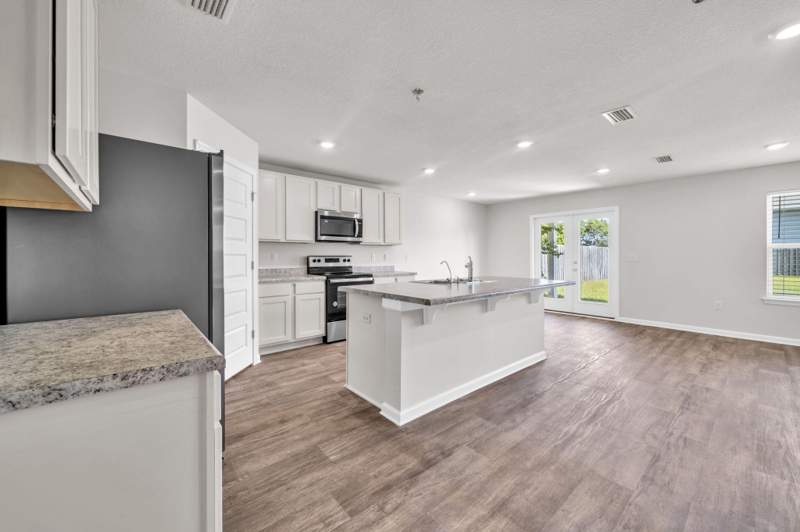 5 bedroom Detached Single Family at 305 This Way, Hammock Bay/Mill Cottages, Freeport — photo 5