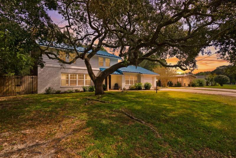 3 bedroom Detached Single Family at 576 Pocahontas Drive, Colony Estates, Fort Walton Beach — photo 3