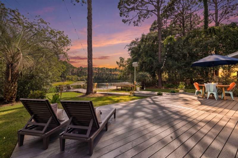 4 bedroom Detached Single Family at 261 Ridge Road, Fox Lake S/D Ph 1, Santa Rosa Beach — photo 2