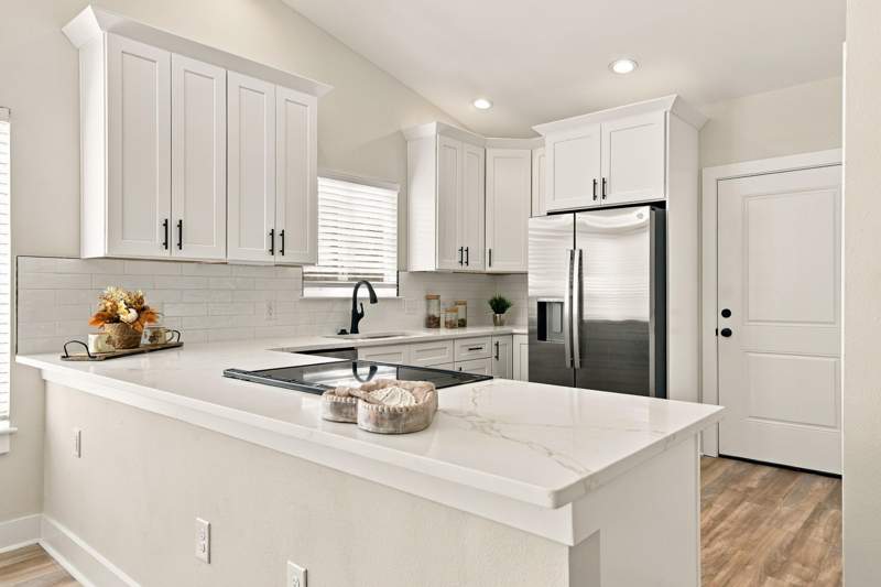 4 bedroom Detached Single Family at 64 Shore Drive, Holiday Shores Estates 3rd Addn, Miramar Beach — photo 4