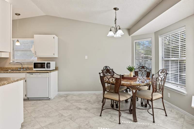 3 bedroom Detached Single Family at 9 Flora Cove, Aplin Heights S/D Ph 2, Crestview — photo 5