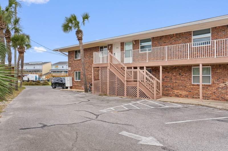2 bedroom Condominium at 315 Bream Avenue #Unit 201, Breakers West, Fort Walton Beach — photo 2