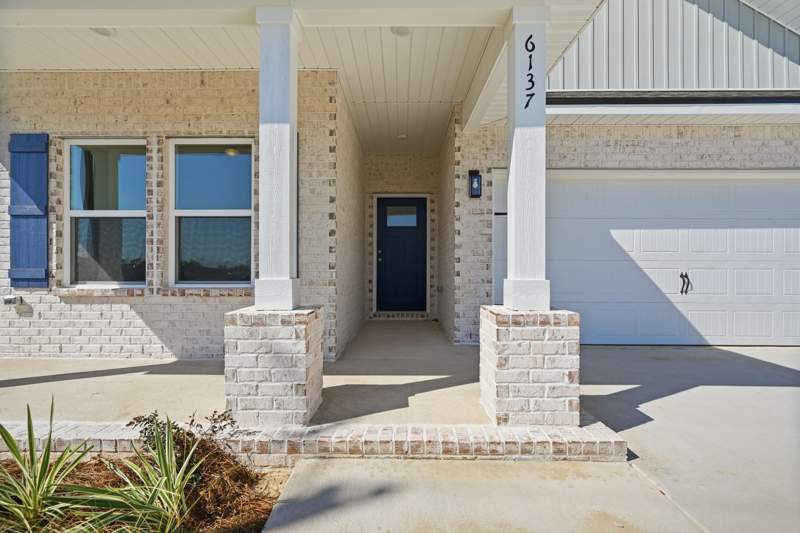 4 bedroom Detached Single Family at 6137 Mildred's Way, Southern Charm, Crestview — photo 4