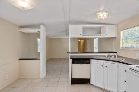 14 Roman Road, DeFuniak Springs FL - photo 10 of 36