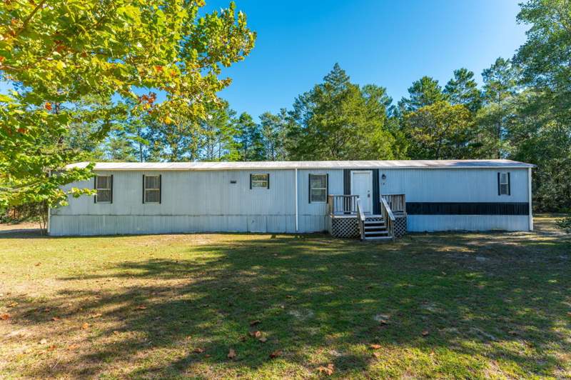 3 bedroom Manufactured Home at 14 Roman Road, DeFuniak Springs, DeFuniak Springs — photo 5