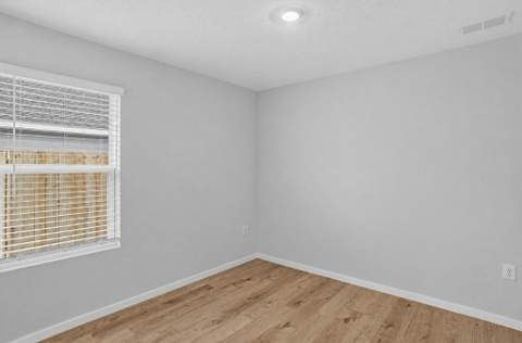 5005 Myrtle Loop #Hs 17, Crestview FL - photo 11 of 14