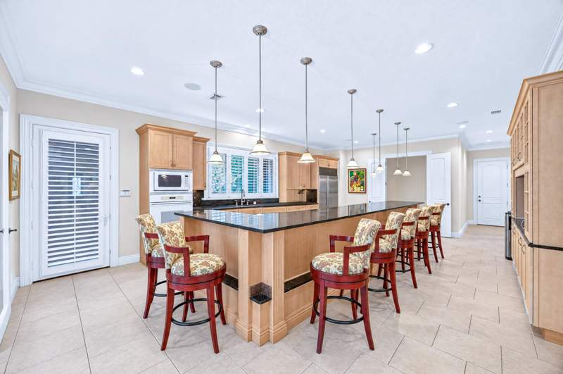 4 bedroom Detached Single Family at 3279 Burnt Pine Lane, Burnt Pine, Miramar Beach — photo 4