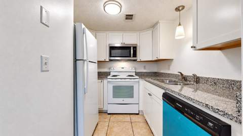 308 SW Miracle Strip Parkway #17 C, Fort Walton Beach FL - photo 17 of 32