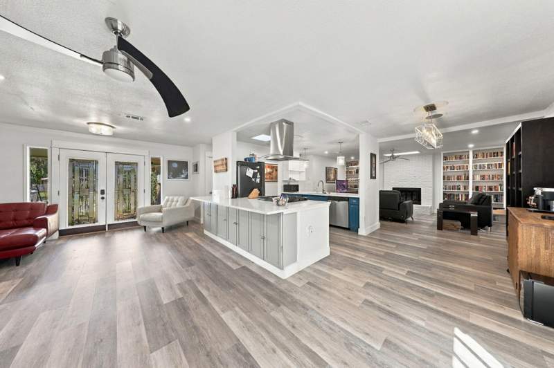 4 bedroom Detached Single Family at 611 Audubon Drive, Chateauguay 2, Fort Walton Beach — photo 3