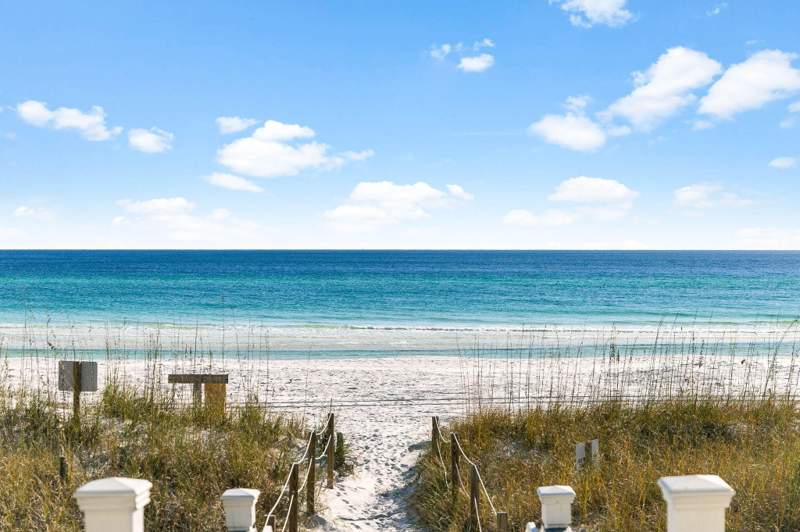 3 bedroom Detached Single Family at 93 Shipwatch Lane, Shipwatch, Miramar Beach — photo 3