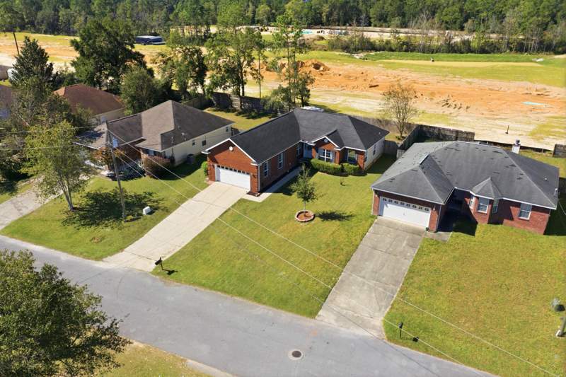 3 bedroom Detached Single Family at 211 Tiffot Court, Wildwood Gables, Crestview — photo 5
