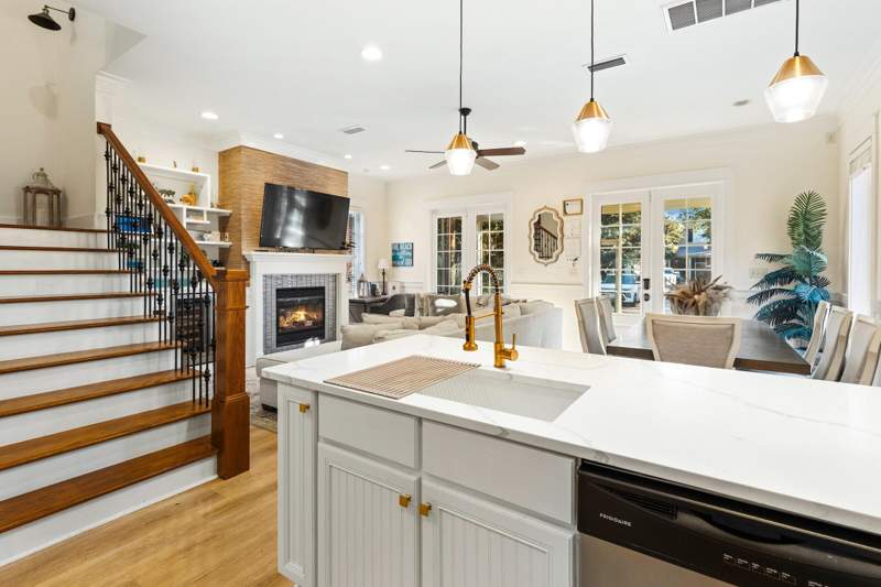 3 bedroom Detached Single Family at 2472 Bungalo Lane, Bungalos At Sandestin, Miramar Beach — photo 5