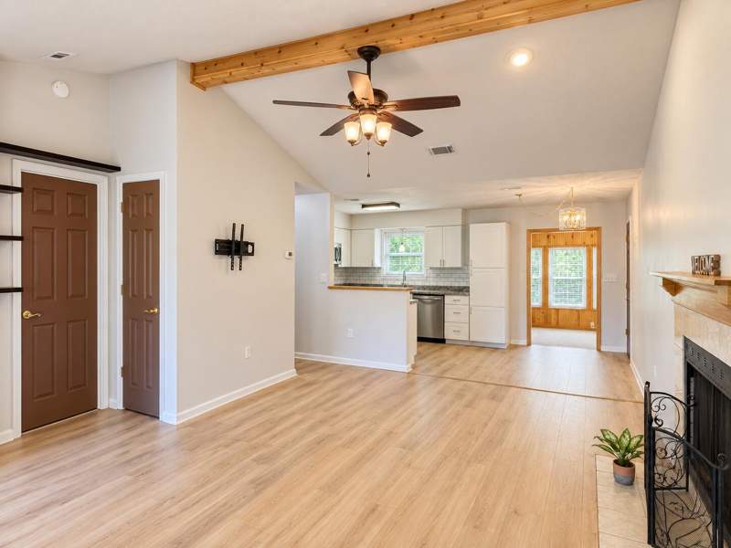 3 bedroom Detached Single Family at 3316 Colonial Court, Harvest Hill Ph 5, Crestview — photo 2