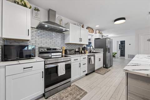 450 Caviar Drive, Fort Walton Beach FL - photo 14 of 56