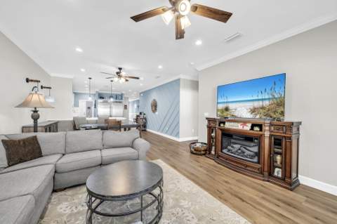 236 NE Greenbrier Circle, Fort Walton Beach FL - photo 16 of 76