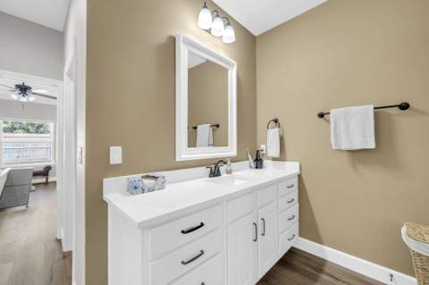 236 NE Greenbrier Circle, Fort Walton Beach FL - photo 23 of 76