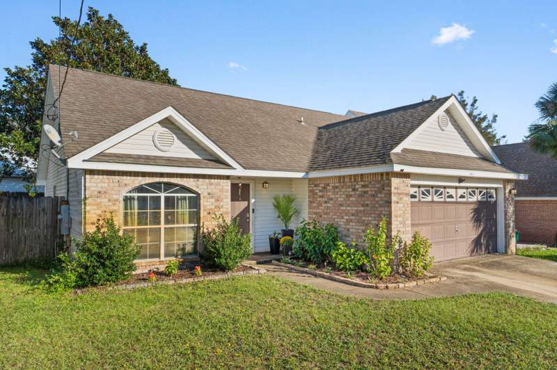 3 bedroom Detached Single Family at 449 Bridgewater Court, Bridgewater S/D, Mary Esther — photo 2