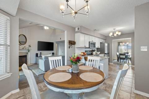 449 Bridgewater Court, Mary Esther FL - photo 10 of 40