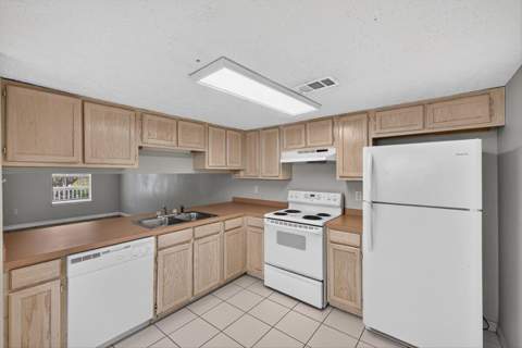33 SE Chatelaine Circle, Fort Walton Beach FL - photo 6 of 33