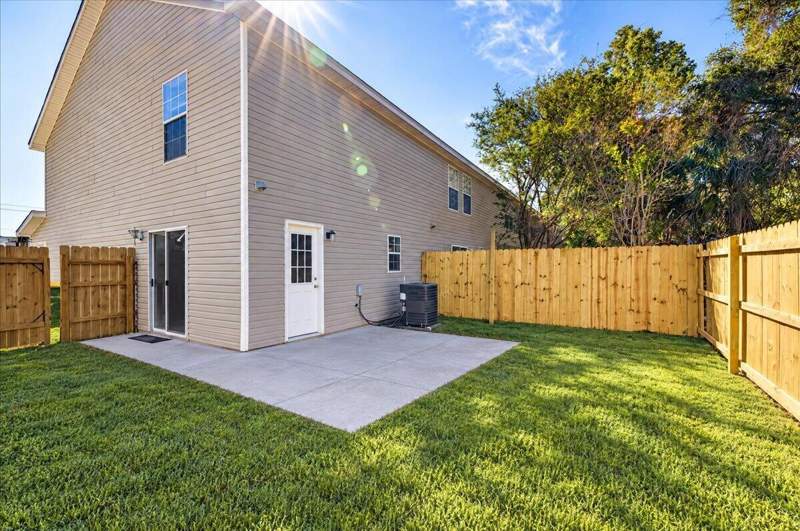 2 bedroom Townhouse at 33 SE Chatelaine Circle, Chatelaine Estates S/D, Fort Walton Beach — photo 3