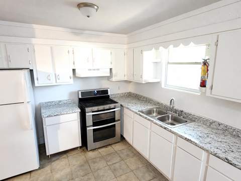 623 W Griffith Avenue, Crestview FL - photo 10 of 12