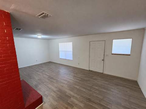 623 W Griffith Avenue, Crestview FL - photo 11 of 12