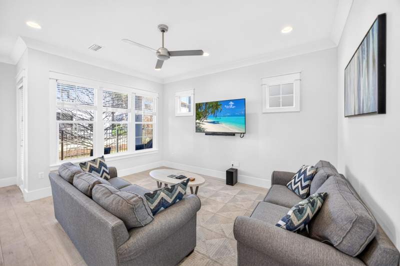 4 bedroom Detached Single Family at 1969 Baytowne Loop, Villa Lago, Miramar Beach — photo 5