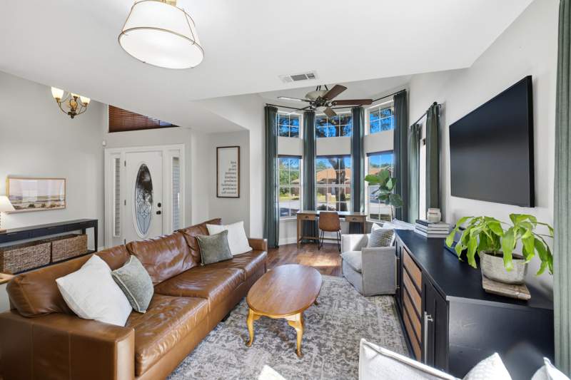 5 bedroom Detached Single Family at 1702 Dellmont Cove, Parkwood Estates Ph 2A Bluewater Bay, Niceville — photo 4