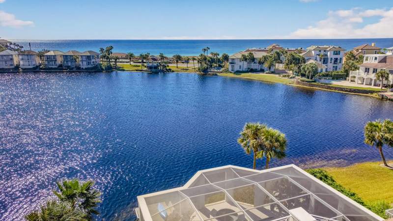 4 bedroom Detached Single Family at 79 Vista Bluffs, Destiny S/D, Destin — photo 2