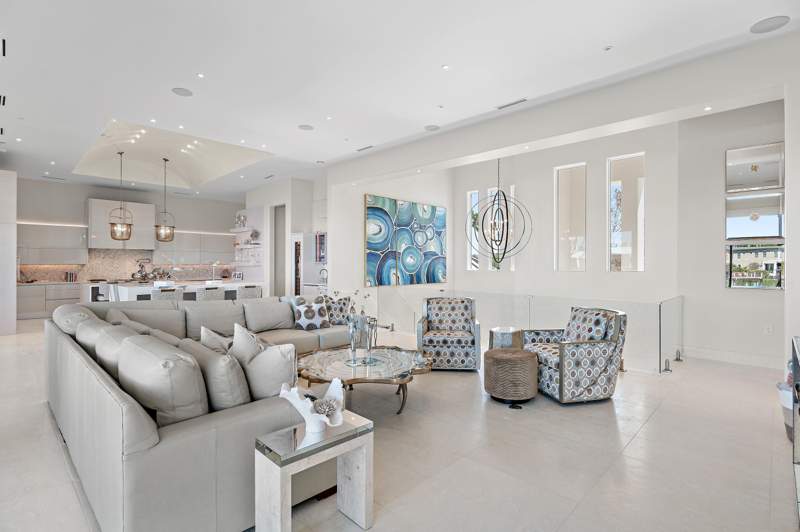4 bedroom Detached Single Family at 501 Osceola Drive, Holiday Isle, Destin — photo 5