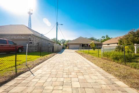 948 Harrelson Drive, Fort Walton Beach FL - photo 7 of 55