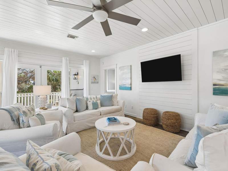 3 bedroom Detached Single Family at 19 Crystal Court, Gulf Mist, Santa Rosa Beach — photo 2
