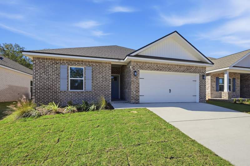 3 bedroom Detached Single Family at 139 Spooner Street, McCarthy Estates, DeFuniak Springs — photo 3