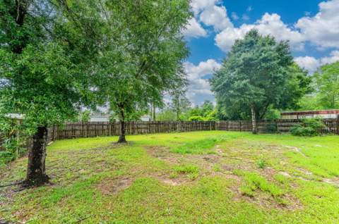 259 W Cypress Avenue, DeFuniak Springs FL - photo 24 of 29