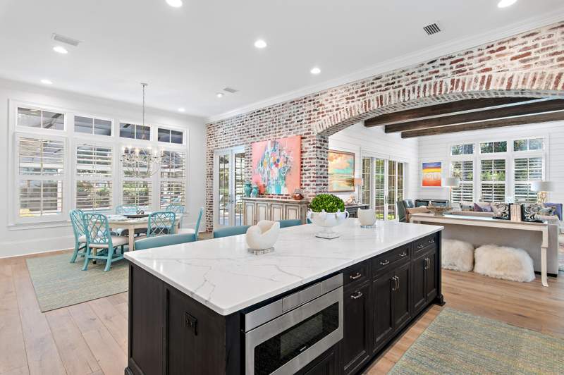 4 bedroom Detached Single Family at 2931 Pine Valley Drive, Burnt Pine, Miramar Beach — photo 4