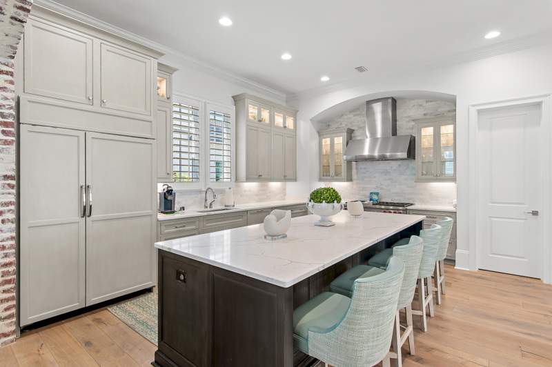 4 bedroom Detached Single Family at 2931 Pine Valley Drive, Burnt Pine, Miramar Beach — photo 3