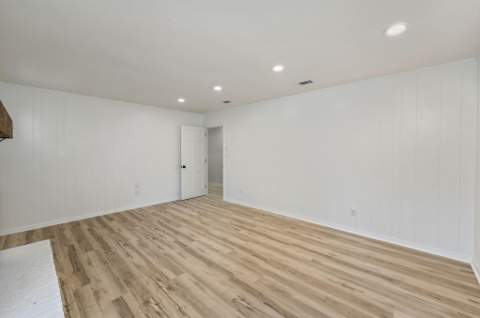 21 NW Linwood Road, Fort Walton Beach FL - photo 16 of 46