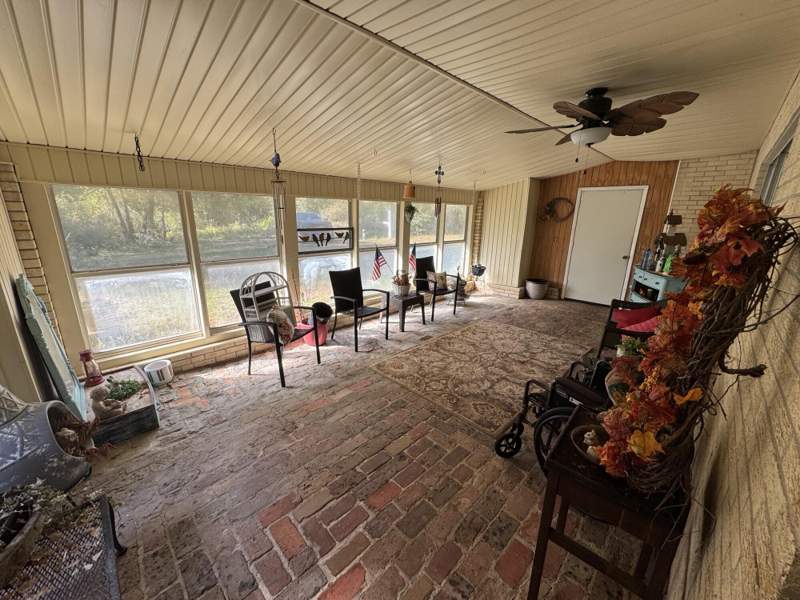 3 bedroom Farm at 3211 Maple Street, Crestview, Crestview — photo 4