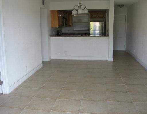 2 bedroom Condominium at 1465 W Lake Crystal Drive #G, Palm Beach Grande Condo, West Palm Beach — photo 3
