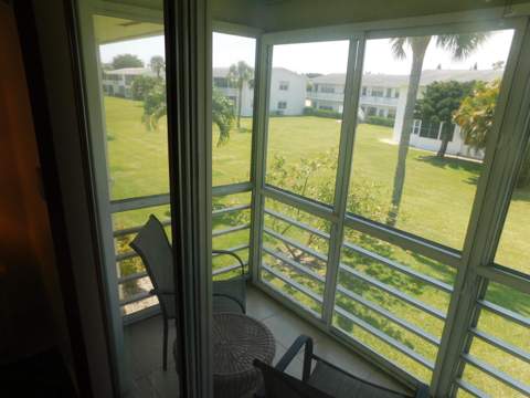 110 Salisbury E, West Palm Beach FL - photo 10 of 13